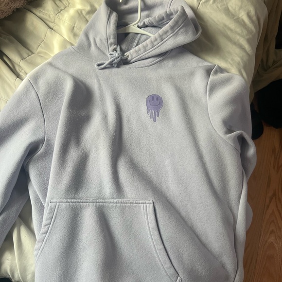 Sweatshirt - Picture 1 of 2